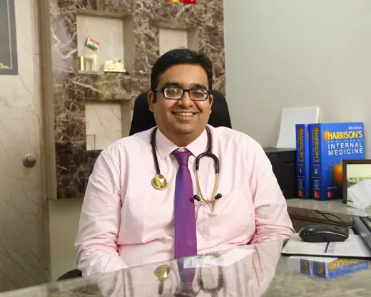 Breathe Easy with Dr. Parthiv Shah: The Best Asthma Doctor in Mumbai at Sparsh Clinic